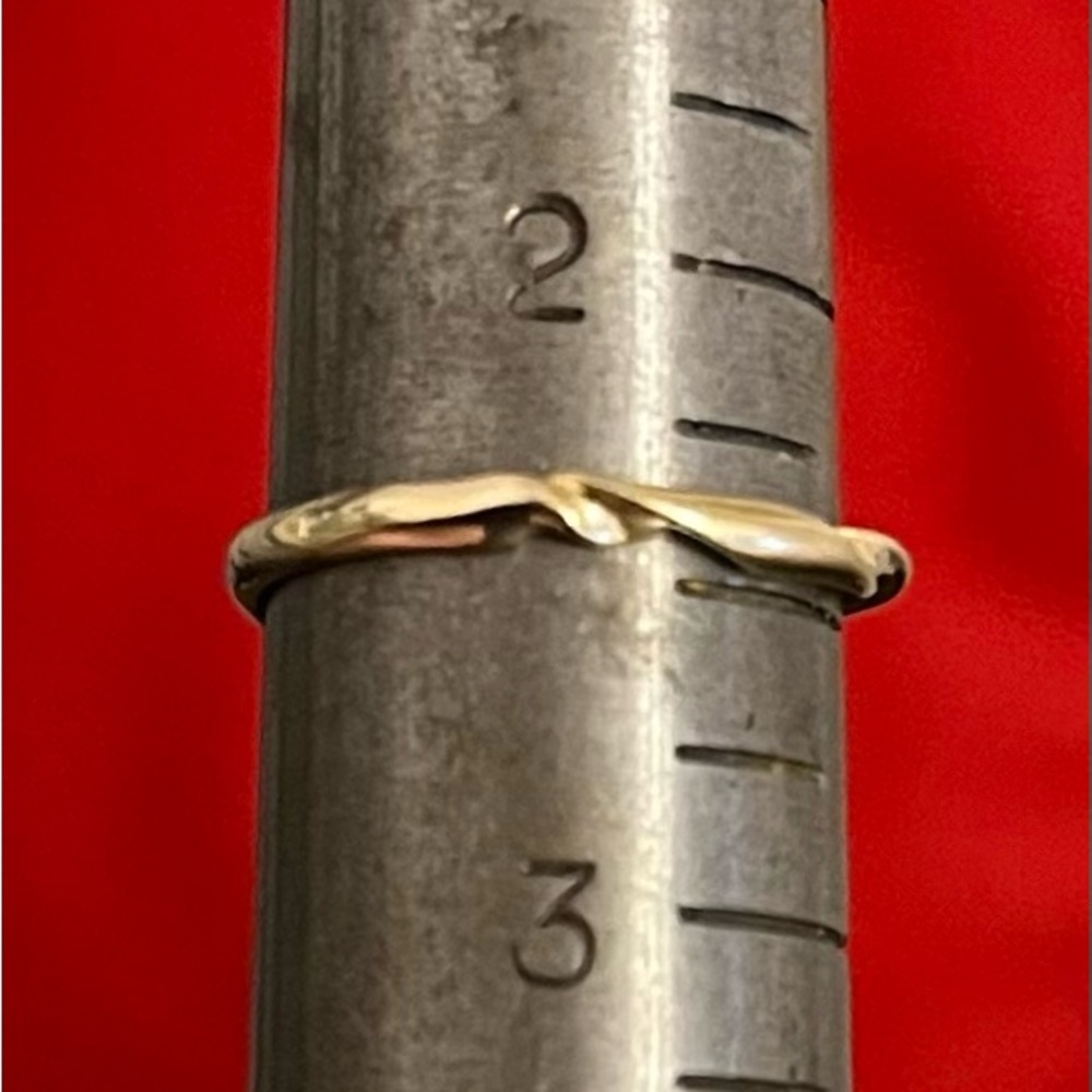 Gorgeous Dainty Solid 14 K Gold Twist Ring by Carolyn Seidel! - Picture 2 of 13